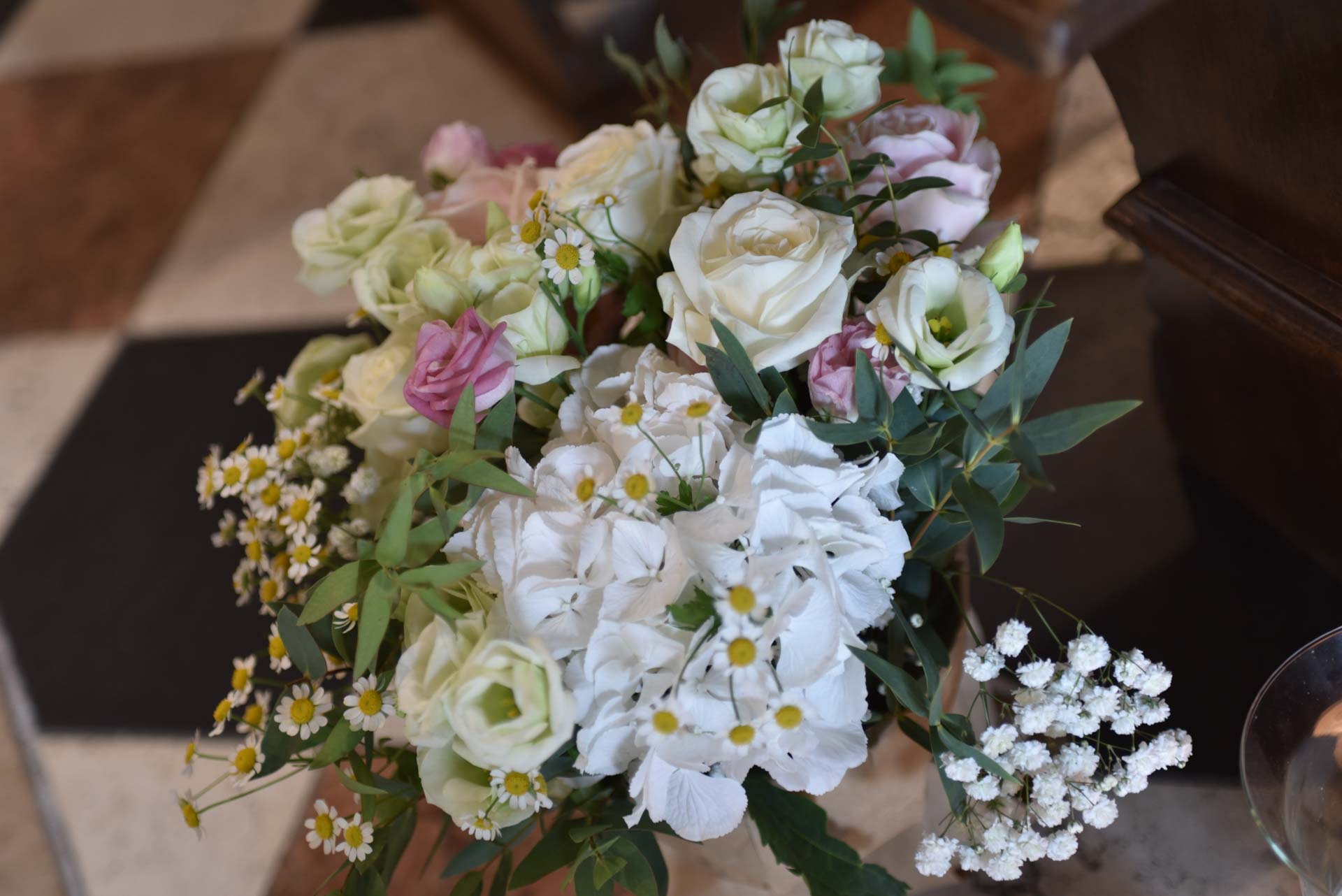 Floral arrangements for ceremonies